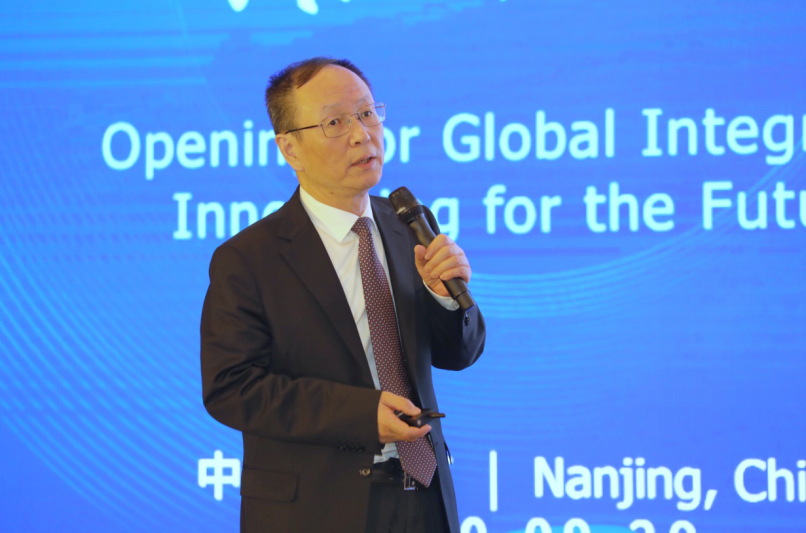 9月29日,国务院发展研究中心原副主任王一鸣出席“开放融世界·创新赢未来”——2020南京城市国际化发展研讨会